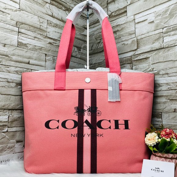 Coach Handbags - 👜‼️SALE‼️🌺TOTE 17 1/2"